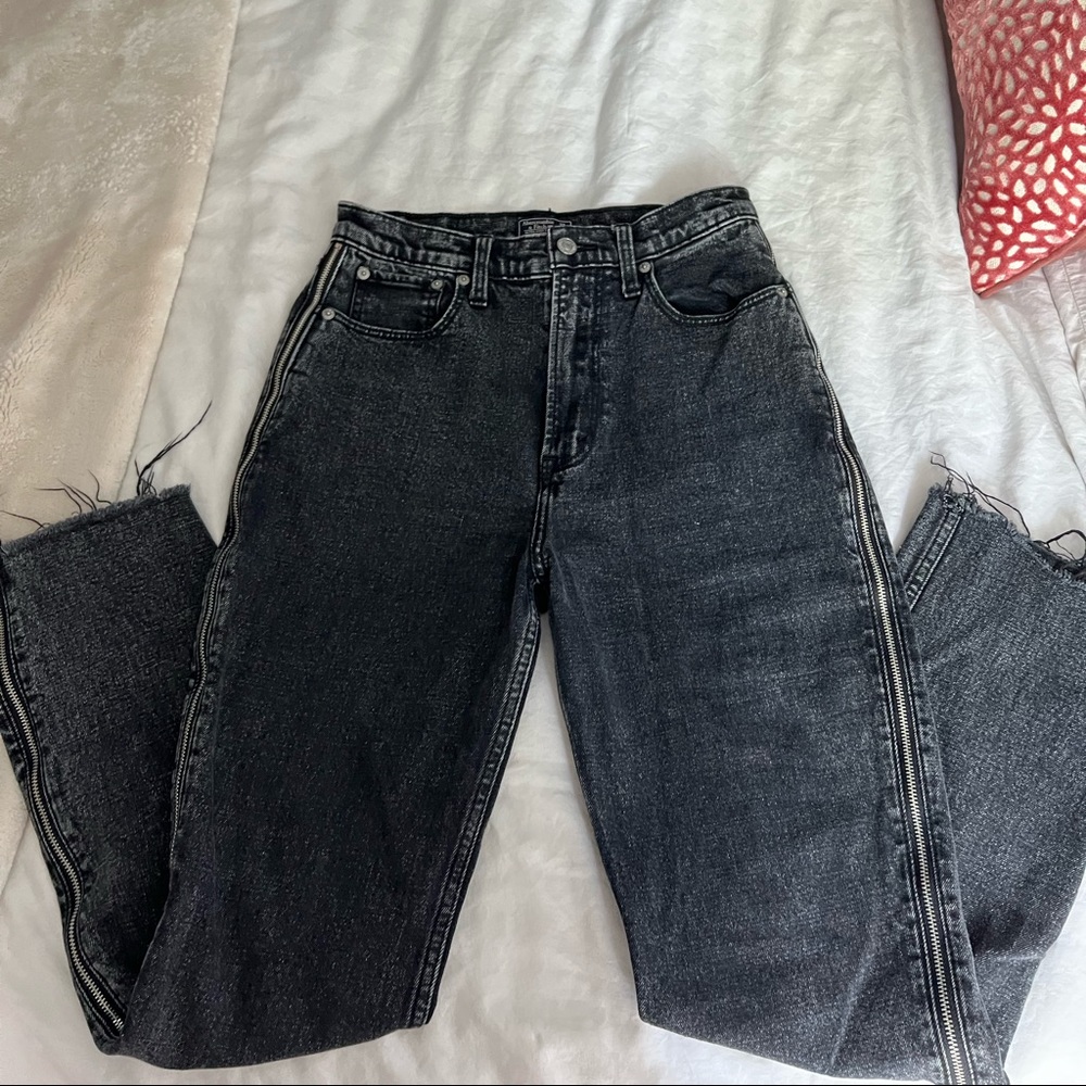 Abercrombie Black Mom jeans